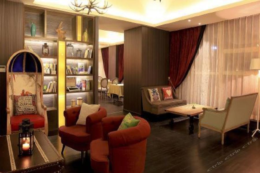 Holz Hotel Shenyang Eksteriør billede